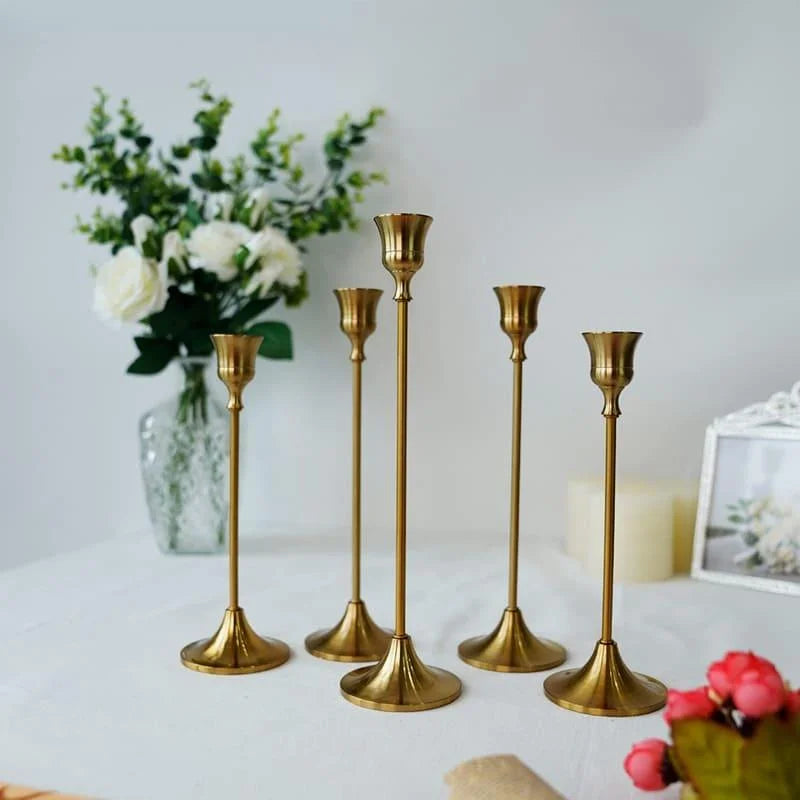 Candelabro Retrô de Metal para Velas e Decoração Clássica Lenogue Dourado (3 Peças)
