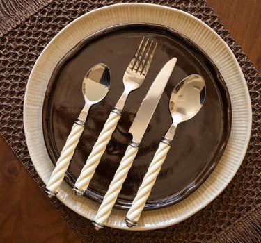 SET VAN 24 - Bestekset Sala Swirl Crème