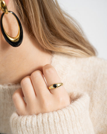 Brass onyx heart ring Gold - Things I Like Things I Love