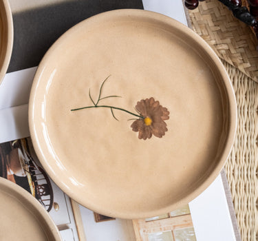 Cake Plate Flower Brown - Things I Like Things I Love
