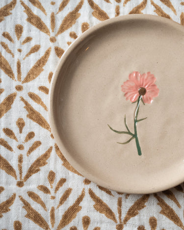 Cake Plate Flower - Things I Like Things I Love