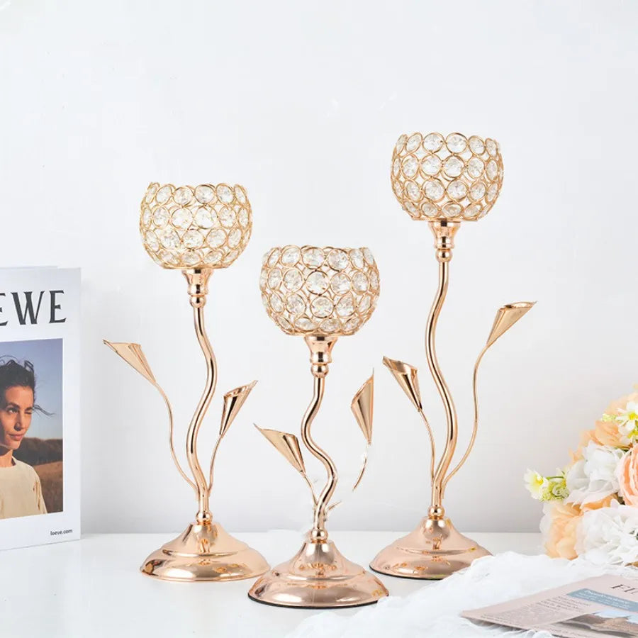 Castiçal Flores Lumière Design Clássico Dourado Lenogue