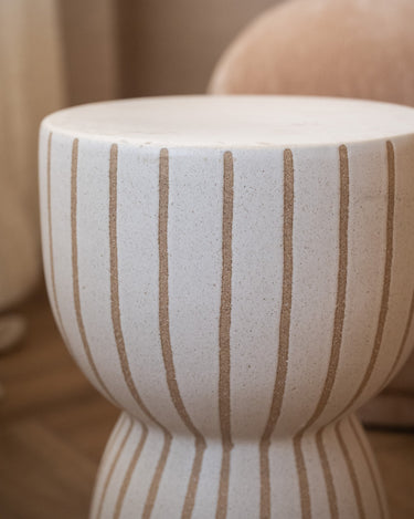 Ceramic Stool Finara Matte - Things I Like Things I Love