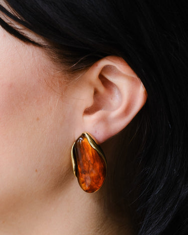 Classic Caramel Stud Gold - Things I Like Things I Love