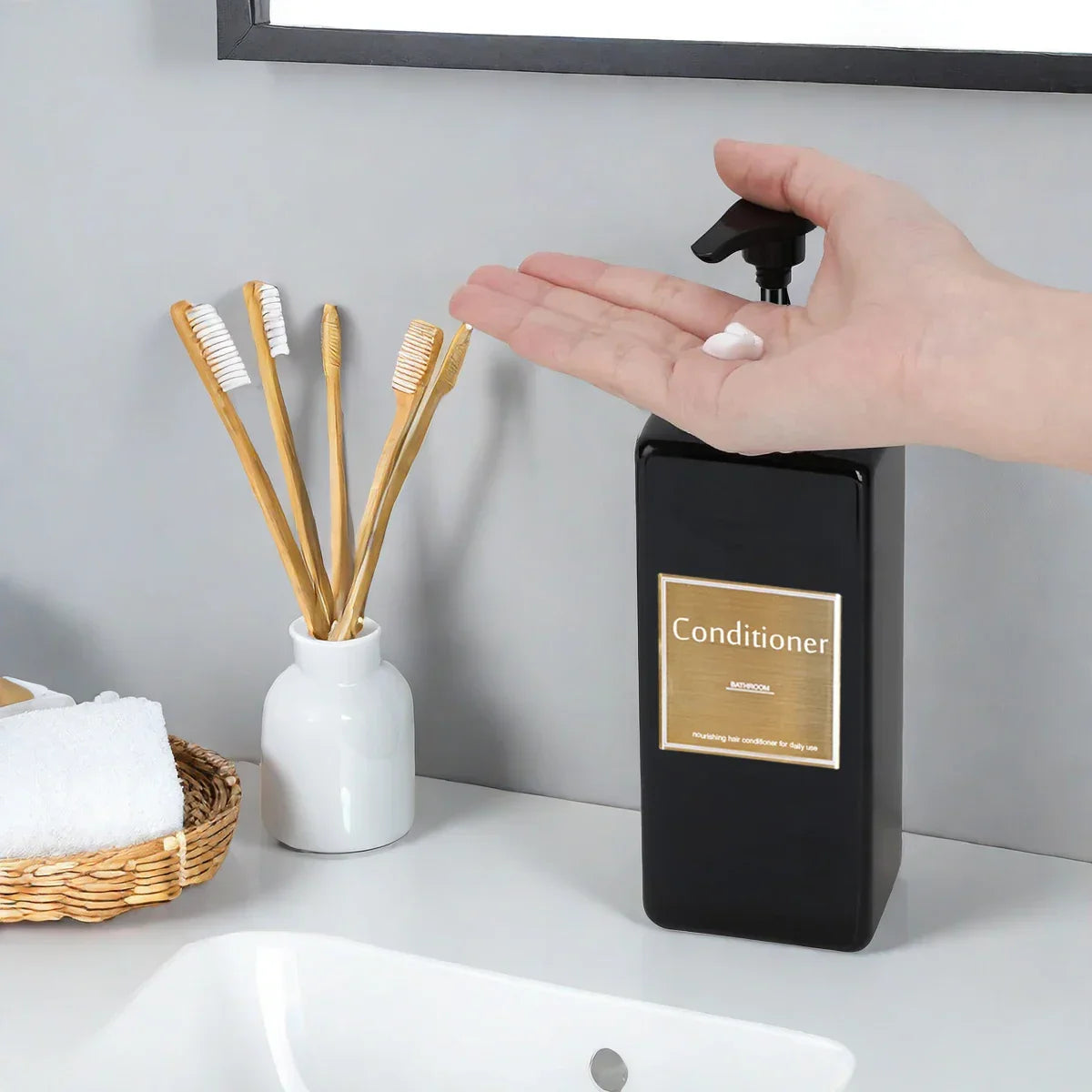 Conjunto Dispenser Refilável para Sabonete e Shampoo Lenogue