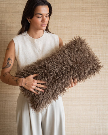 Cushion Bubion Furry Brown - Things I Like Things I Love