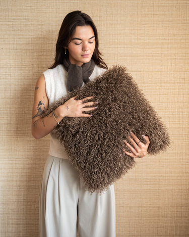 Cushion Bubion Furry Brown - Things I Like Things I Love