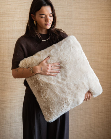 Cushion Mosa Fluffy Beige 50x50 - Things I Like Things I Love