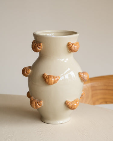 Deco Vase Croissant Dolomite - Things I Like Things I Love
