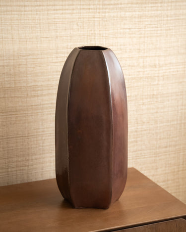 Deco Vase Serra Rust - Things I Like Things I Love
