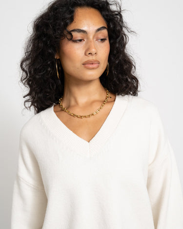 Elsa V-Neck Knit Cloud Dancer - Things I Like Things I Love