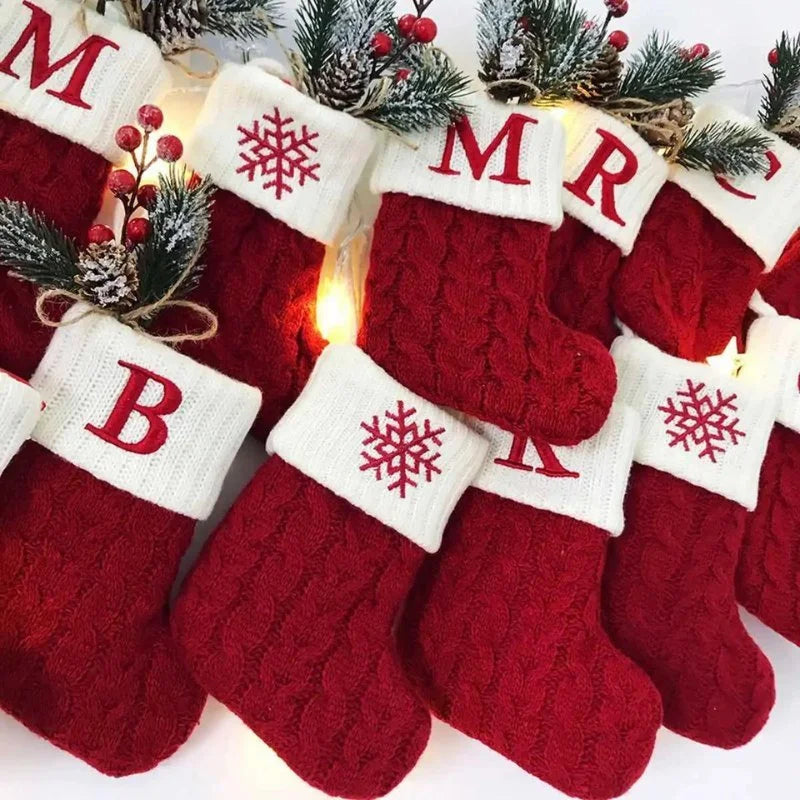 Enfeite Meias de Natal Letras do Alfabeto Lenogue b