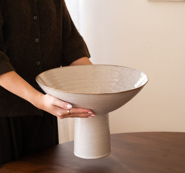 Grote Schaal op Voet Vasco Keramiek Beige - Things I Like Things I Love