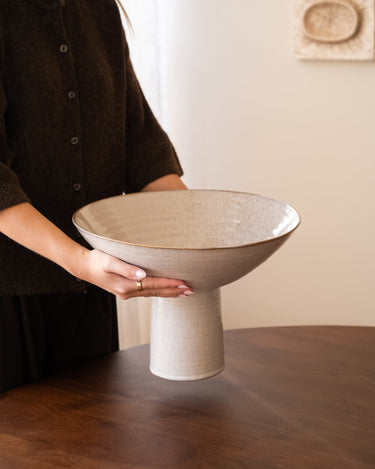 Grote Schaal op Voet Vasco Keramiek Beige - Things I Like Things I Love