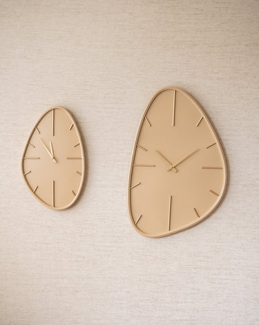 Grote Wandklok Organisch Beige - Things I Like Things I Love