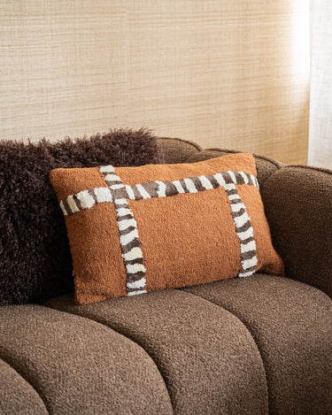 Kussen Stripescape Karamel - Things I Like Things I Love