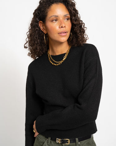 Sloan O-Neck Knit Black - Things I Like Things I Love