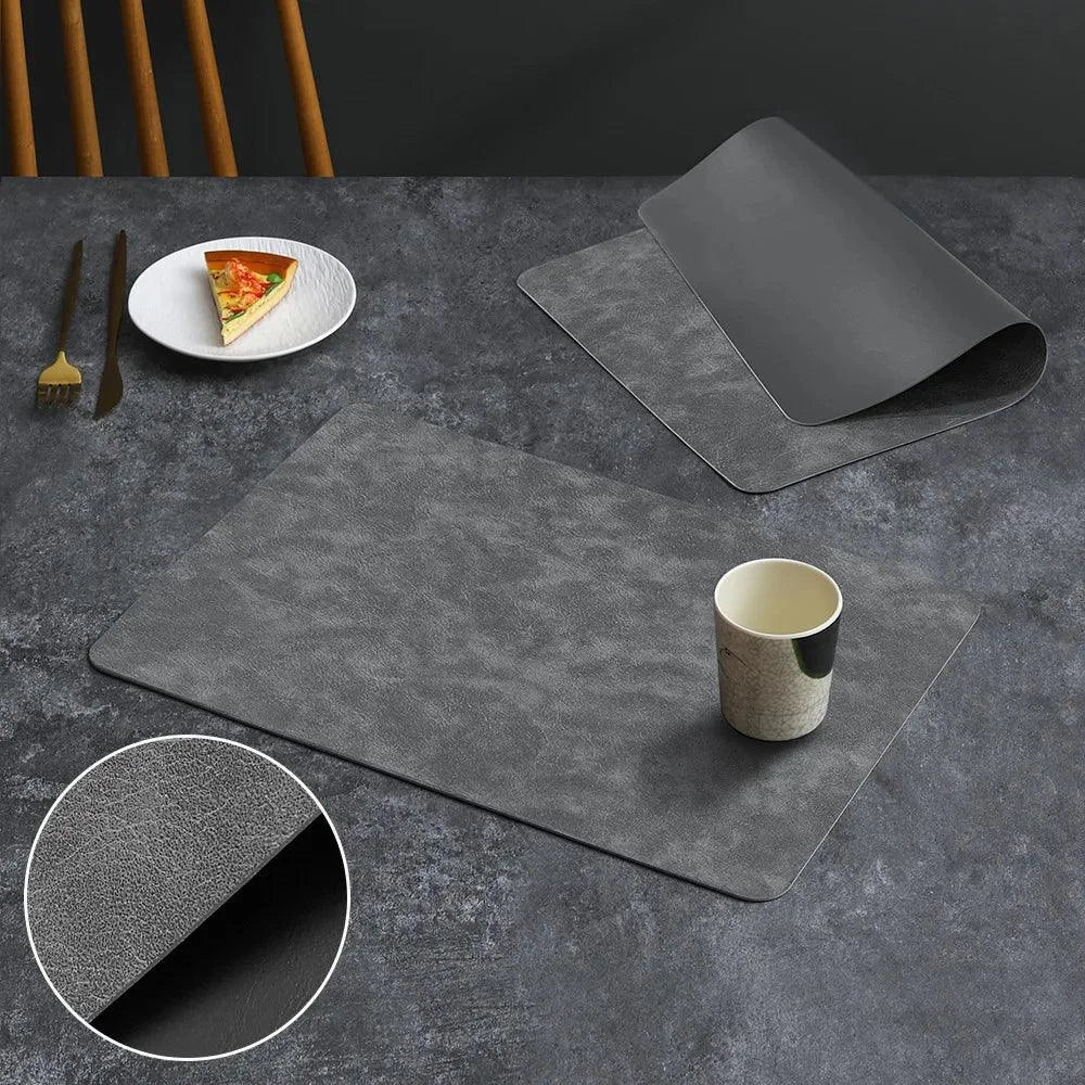 Tapete de Mesa em Couro Impermeável Lenogue Cinza / 30 x 45 Cm