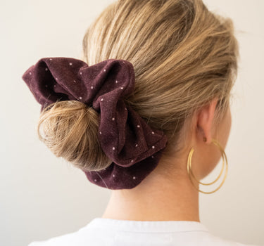 TILTIL Flora Dotted Scrunchie Bordeaux - Things I Like Things I Love
