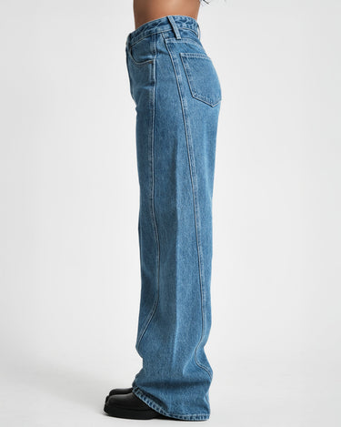 TILTIL Missy Relaxed Seam Jeans Blue - Things I Like Things I Love