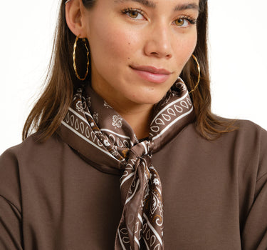 TILTIL Yara Scarf Satin Bruin - Things I Like Things I Love