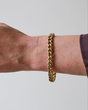 Timeless Embrace Bracelet Gold - Things I Like Things I Love